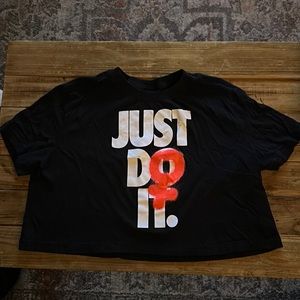 SOLD The Nike Tee crop. Just Do It. Size L